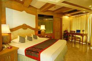 Sea Pearl Beach & Spa Patong 외부 사진